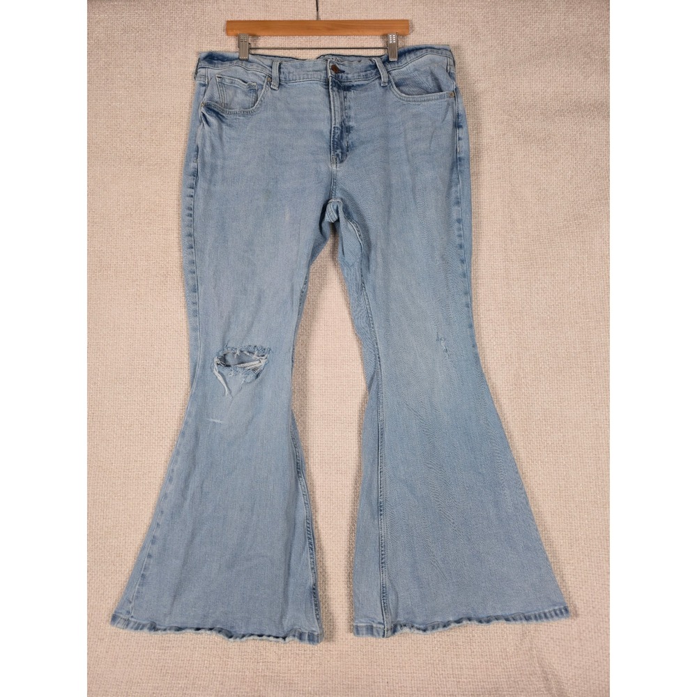 Arizona Jean Co Womens Size 19 Light Wash Super Flare Jeans Distressed Raw‎ Hem